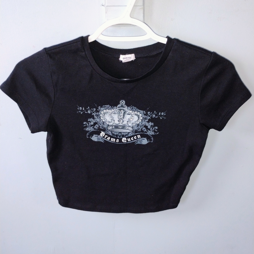 Garage Y2K Black Short Sleeve Tee with Graphic Design